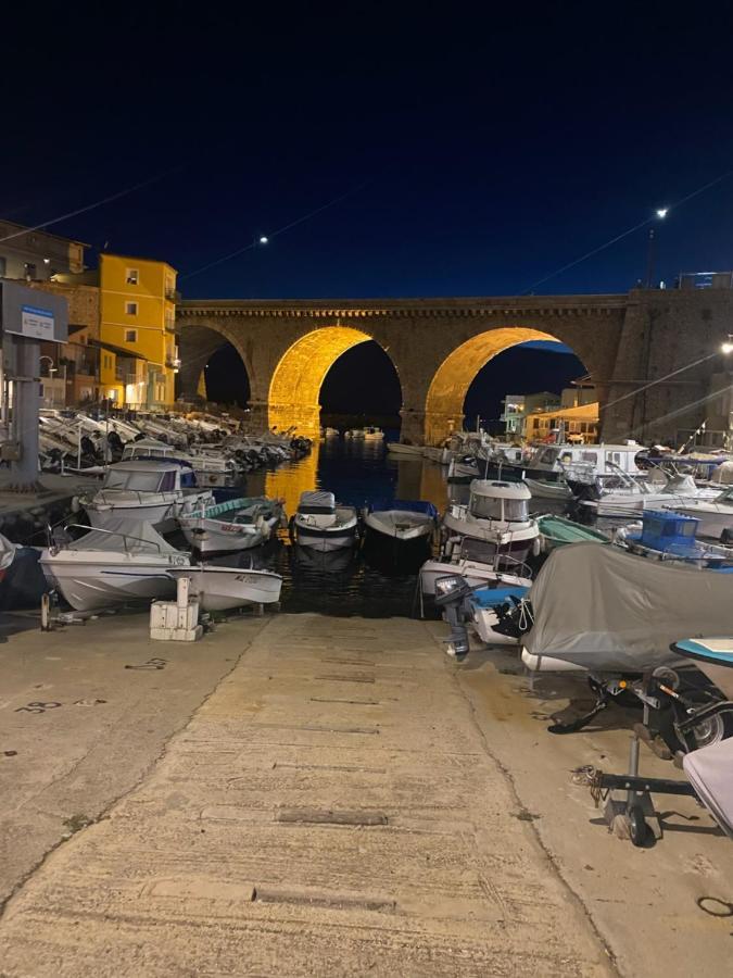 Votre Ecrin Pour Un Agreable Sejour A Marseille ! Apartment Luaran gambar